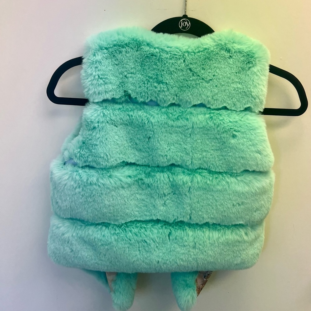 Kids faux fur vest cozy furry warm new - Picture 6 of 7